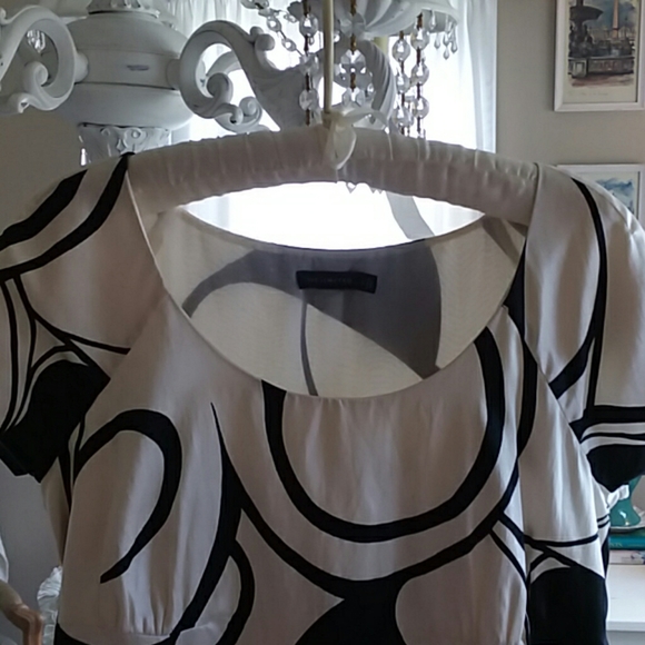 Dress - Picture 2 of 4